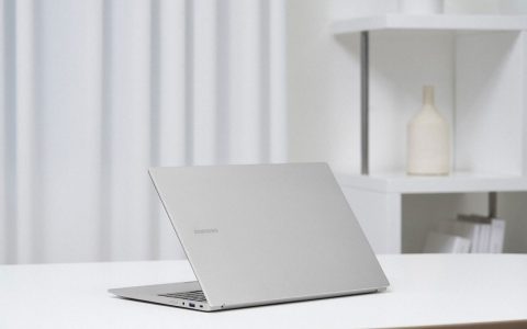 Galaxy Book Go LTE, il laptop DEFINITIVO oggi costa 100€ in meno