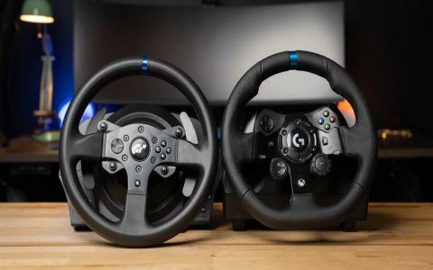 Volante Thrustmaster T300 RS GT Force ad un prezzo pauroso su Amazon