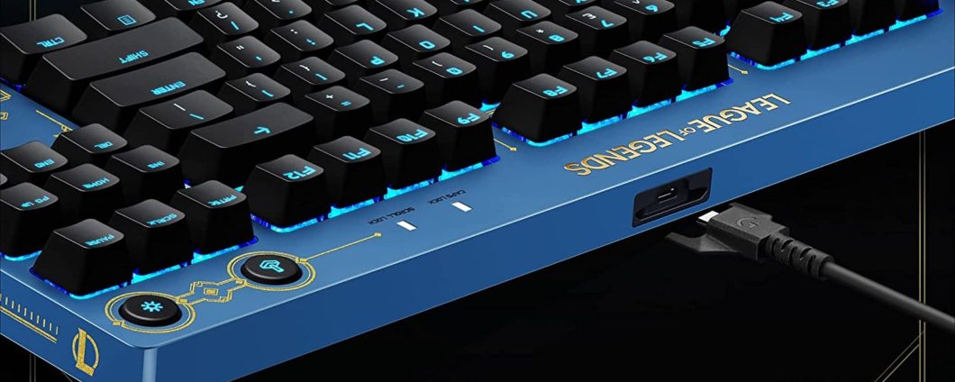 Tastiera Meccanica Logitech G PRO in sconto FOLLE del 45% su Amazon