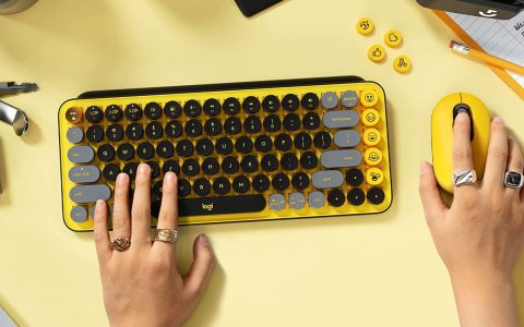 Tastiera Logitech POP Keys con tasti personalizzabili ad un prezzo BOMBA su Amazon