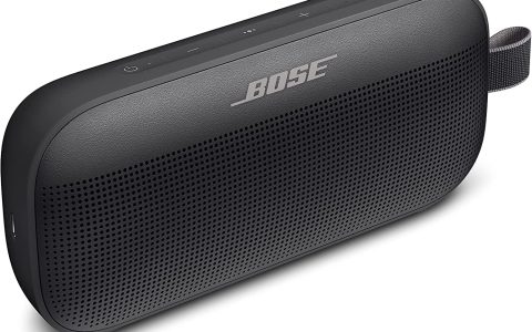 Bose SoundLink Flex: GRANDE OFFERTA su Amazon per l'altoparlante wireless