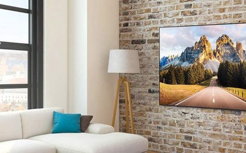 RISPARMIA oltre 220 euro per questa smart tv Samsung da 43 pollici