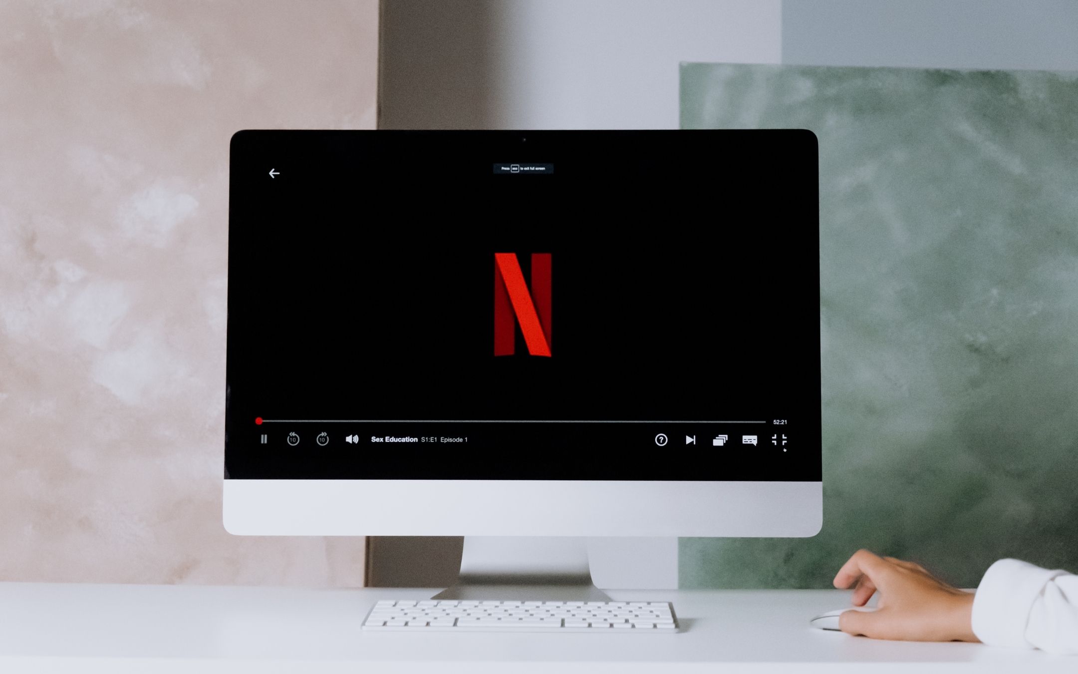 Netflix aumenta di nuovo i prezzi: tutti gli abbonamenti più cari